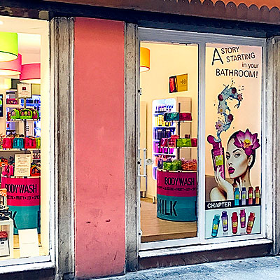 Creatieve beeldbewerking voor zakelijke toepassingen, waarin kunst en branding samenkomen.