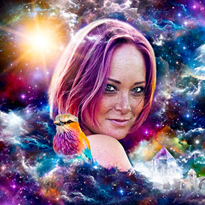 Artistiek zelfportret vol kleur, emotie en intuïtieve expressie.